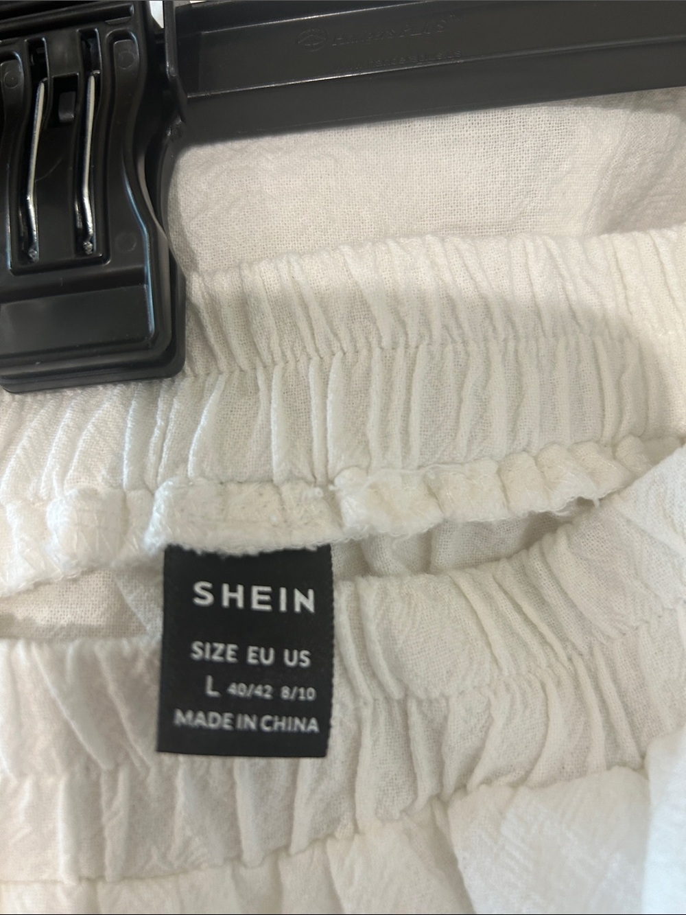 SHEIN White Textured Elastic-Waist pants - Picture 2 of 5
